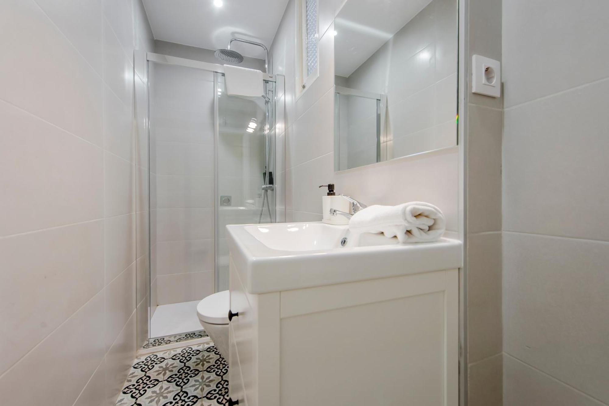 דירות מדריד Nuevo Apt Para 7 Pax En Malasana - Gran Via E1 מראה חיצוני תמונה